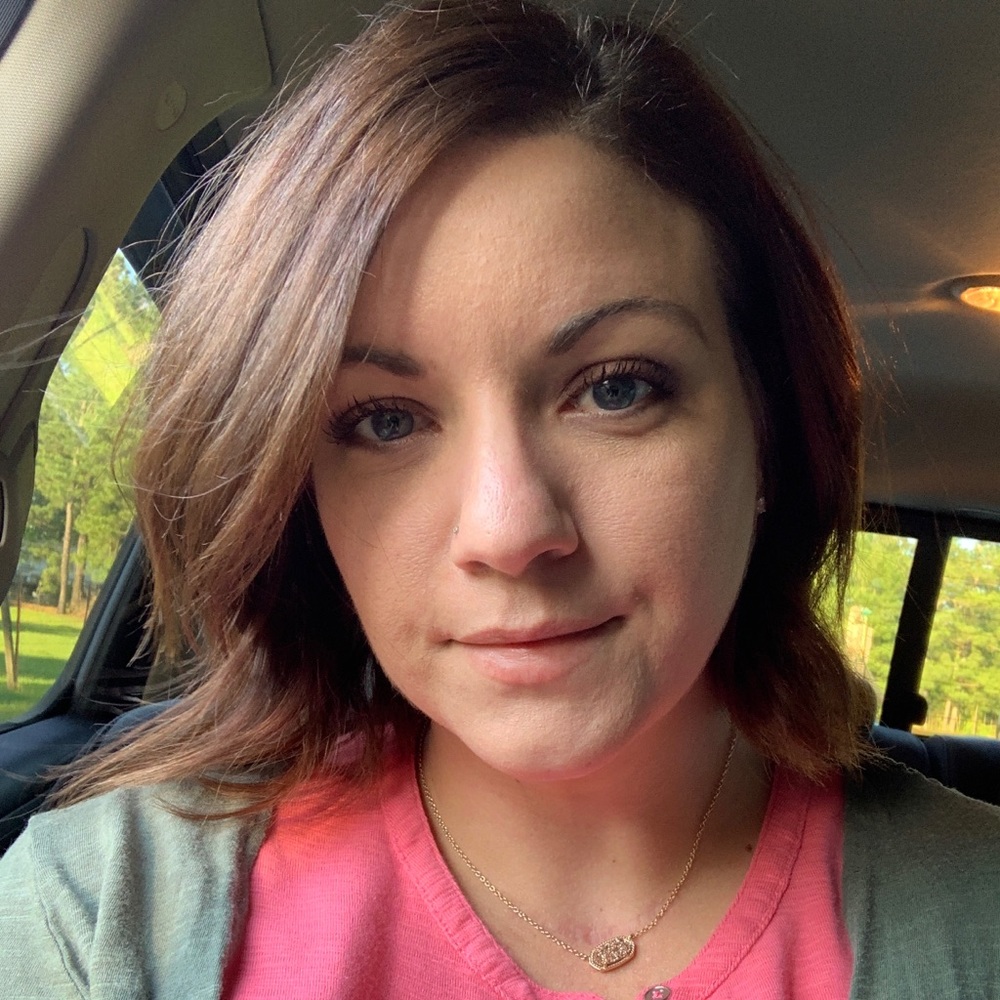 Meet your Posher, Laura